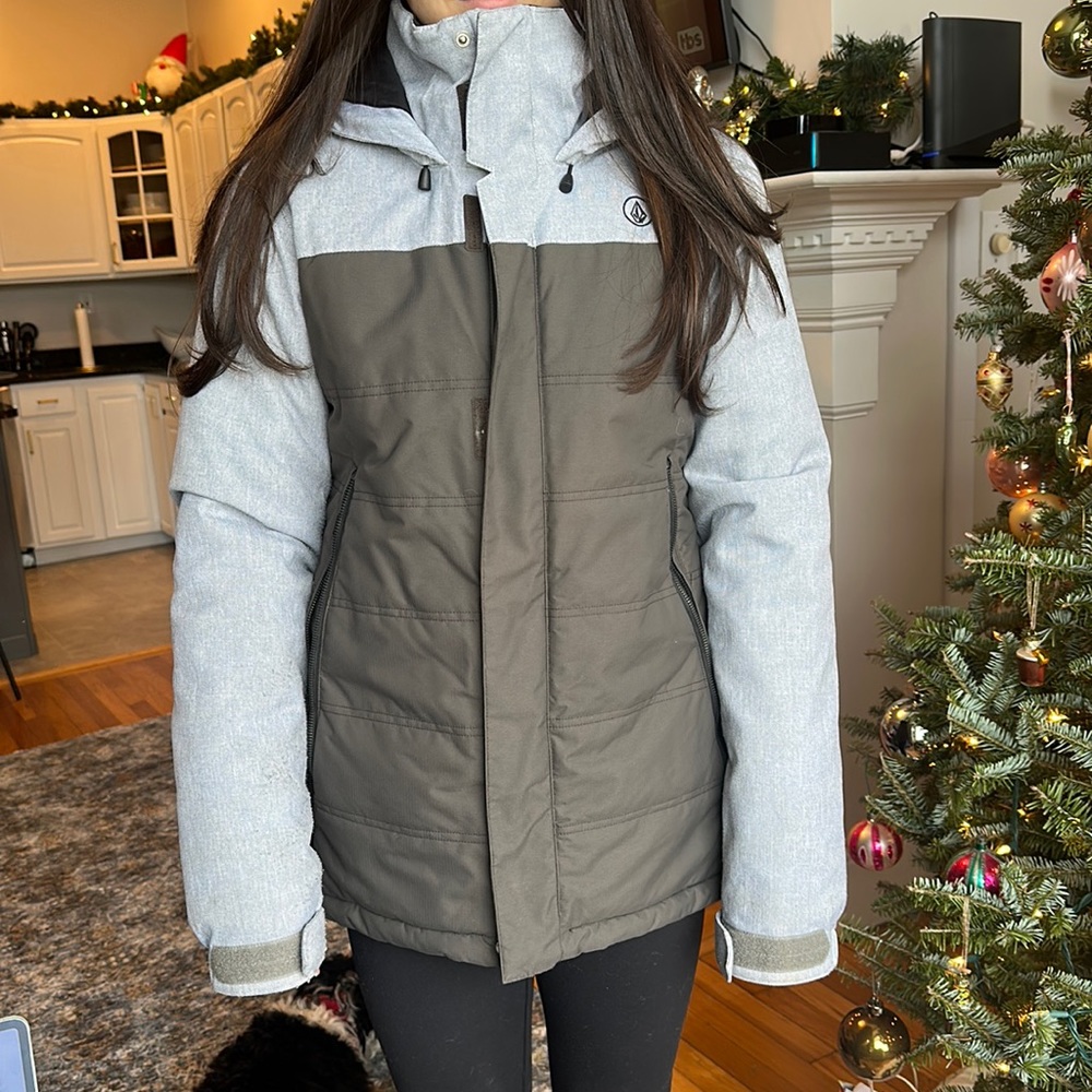 Volcom Two-Tone Olive Green and Light Gray Ski Jacket